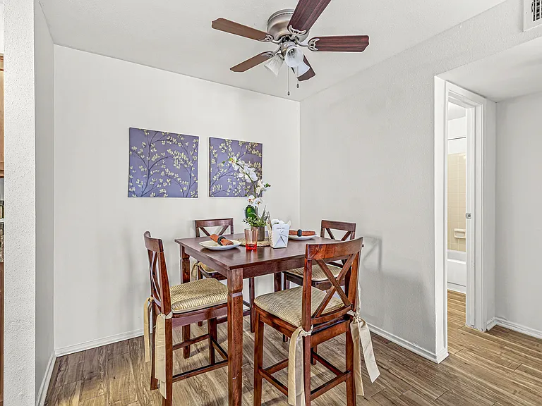 Enclave at Eagle Creek Apartments — Photo 39