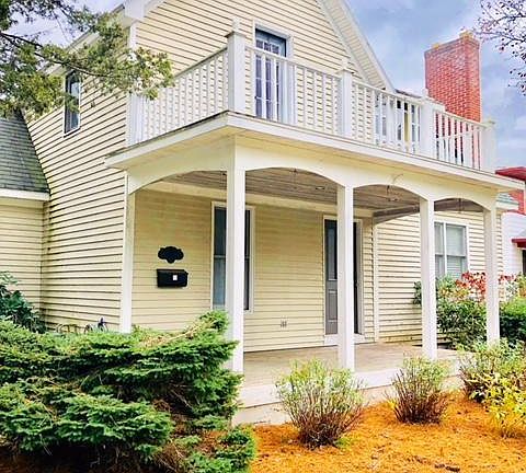 4th image of 3546 Coit Ave NE