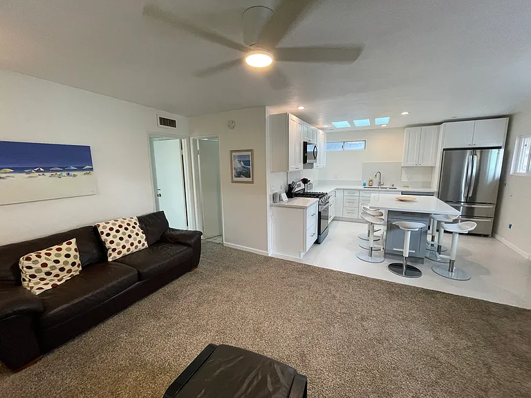 826 Brighton Ct — Photo 9