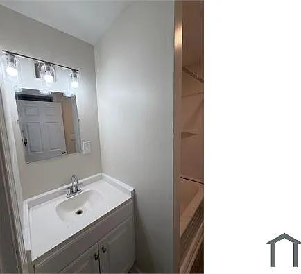 2104 W Burnett Ave — Photo 4