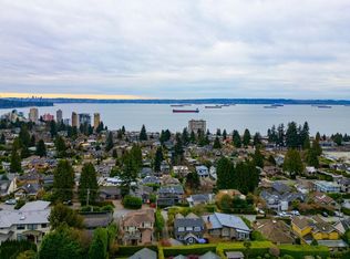 2338 Ottawa Ave, West Vancouver, BC V7V2S9