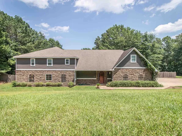 1654 Luebenia Rd, Calhoun, LA 71225