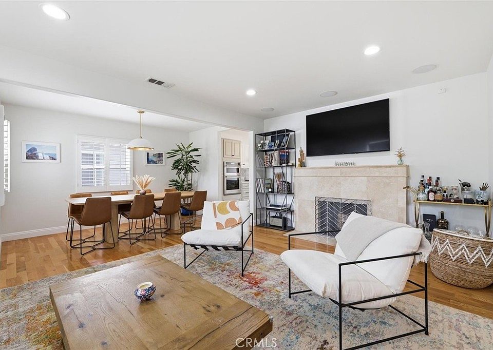 1st image of 8211 McConnell Ave