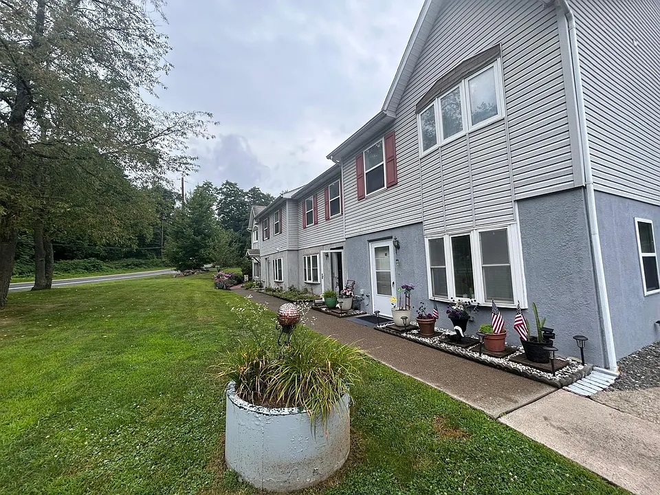 6 Bald Mountain Rd #C