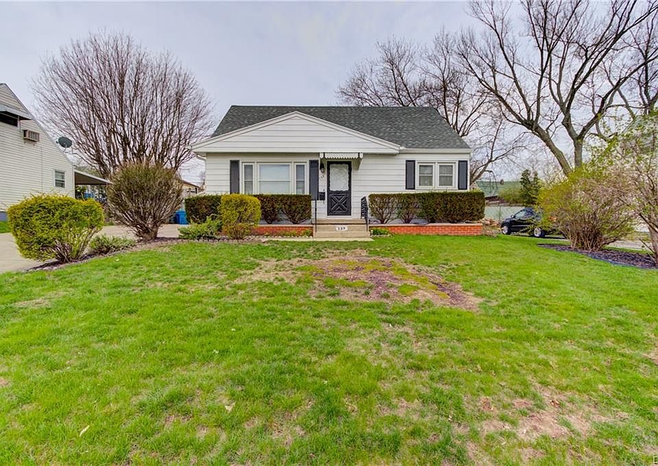1st image of 137 Meyer Ave