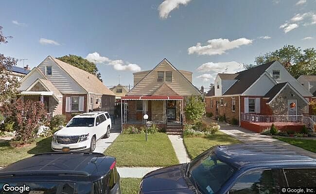 1st image of 11823 223rd St