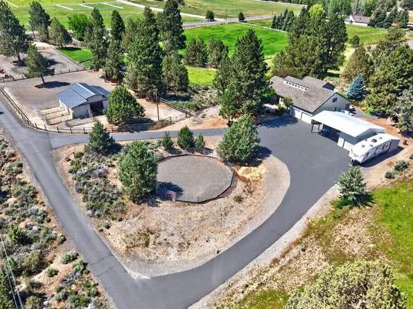60376 Arnold Market Rd, Bend, OR 97702