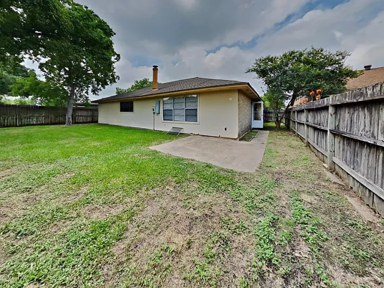 2816 Mayflower Landing Ct — Photo 6