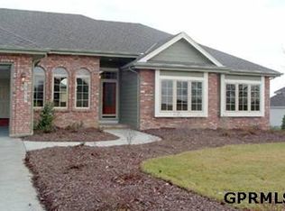 10107 S 164th St, Gretna, NE 68028