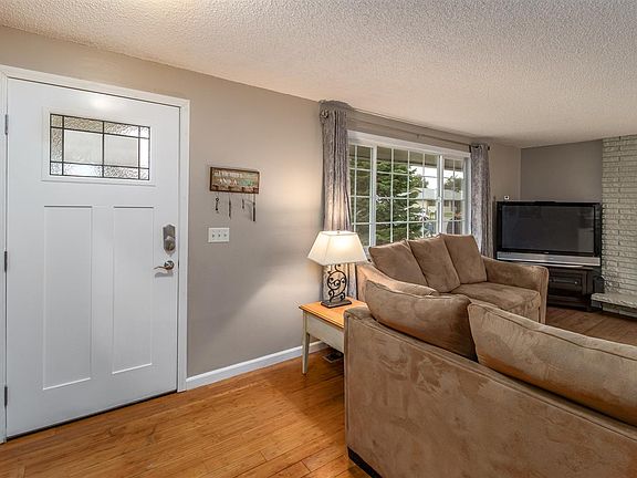5th image of 14523 E 6th Ave