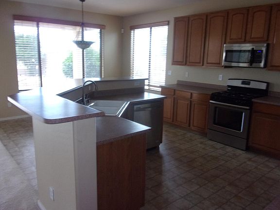 5th image of 1200 W Deoni Ct