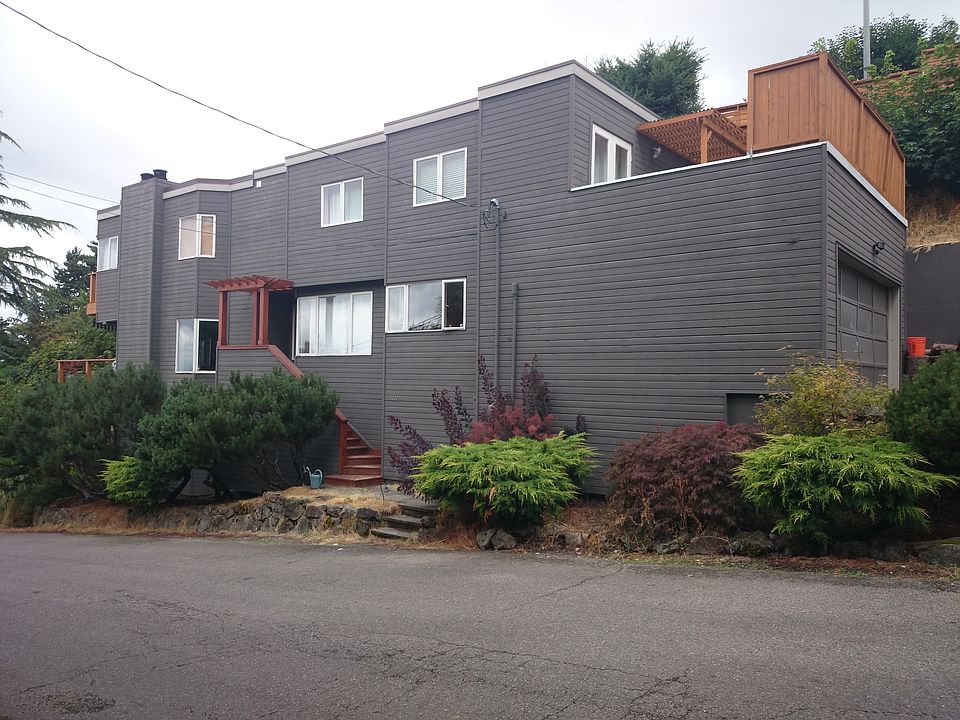 2nd image of 4052 SW Myrtle St
