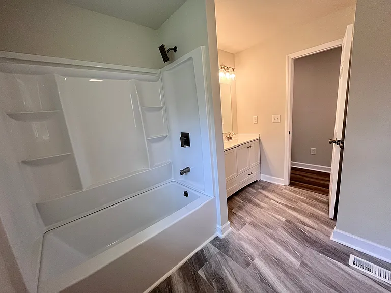 206 Sumter St — Photo 8