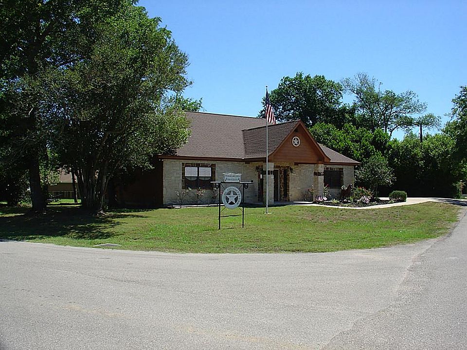 1st image of 2038 Mills St
