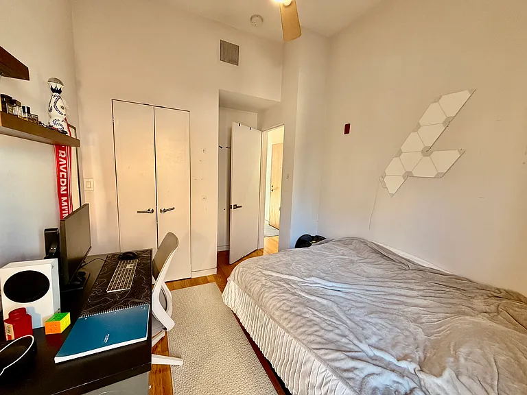 1607 Tremont St #2 — Photo 7