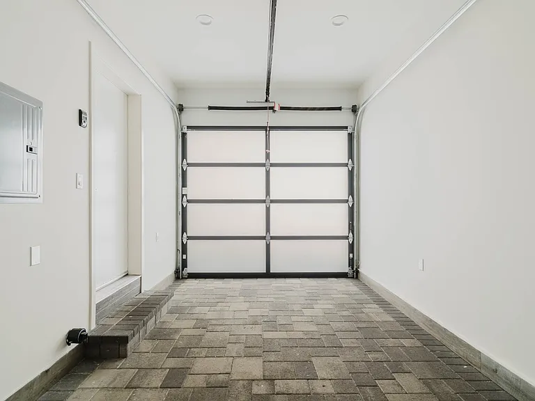 4418 1/2 Kingswell Ave — Photo 30