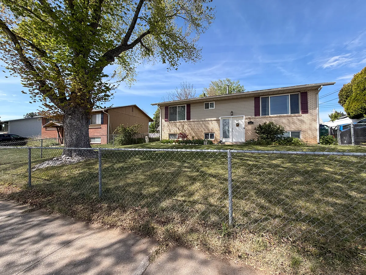 Building Photo - 510 W 2400 N