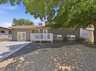2722 June St NE, Albuquerque, NM 87112