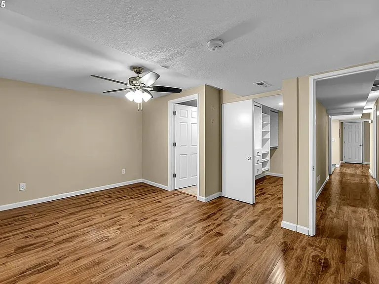 1320 NW Maple Ln #B — Photo 8