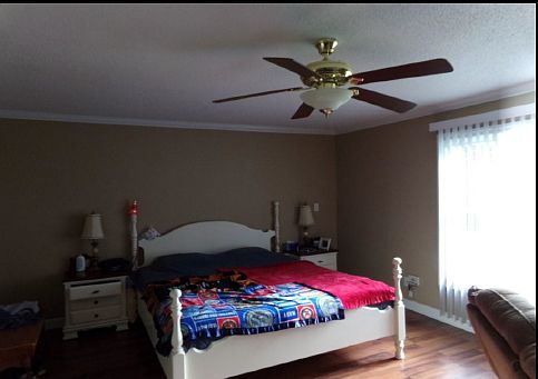 3rd image of 302 Jeff Rd