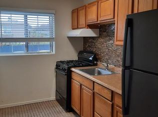 560 60th St, San Diego, CA 92114