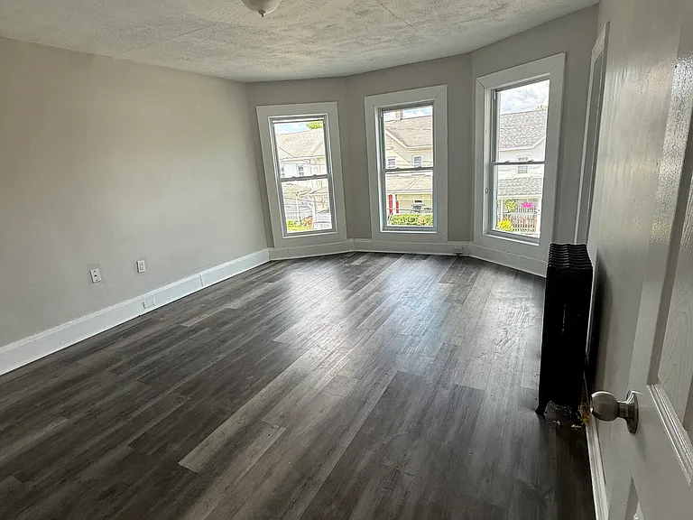 11 S Webster Ave #3 — Photo 6