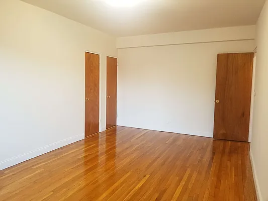 Rented by Max & Associates Realty Corp | media 18