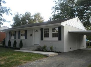 9418 Titan Dr, Louisville, KY 40229