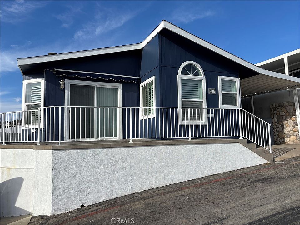 1st image of 306 Beach Dr