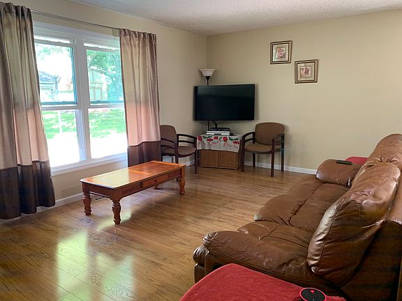 2nd image of 6008 Deerwood Dr