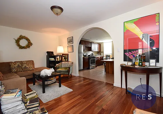 Rented by RES New York | media 5