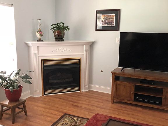 4th image of 2381 Sunnywood Ln