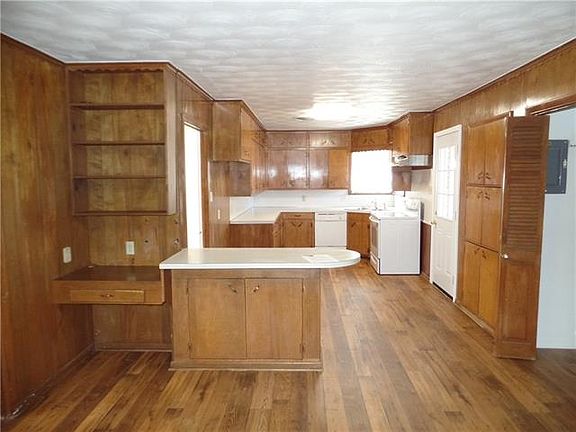 5th image of 1214 Hall St #1214