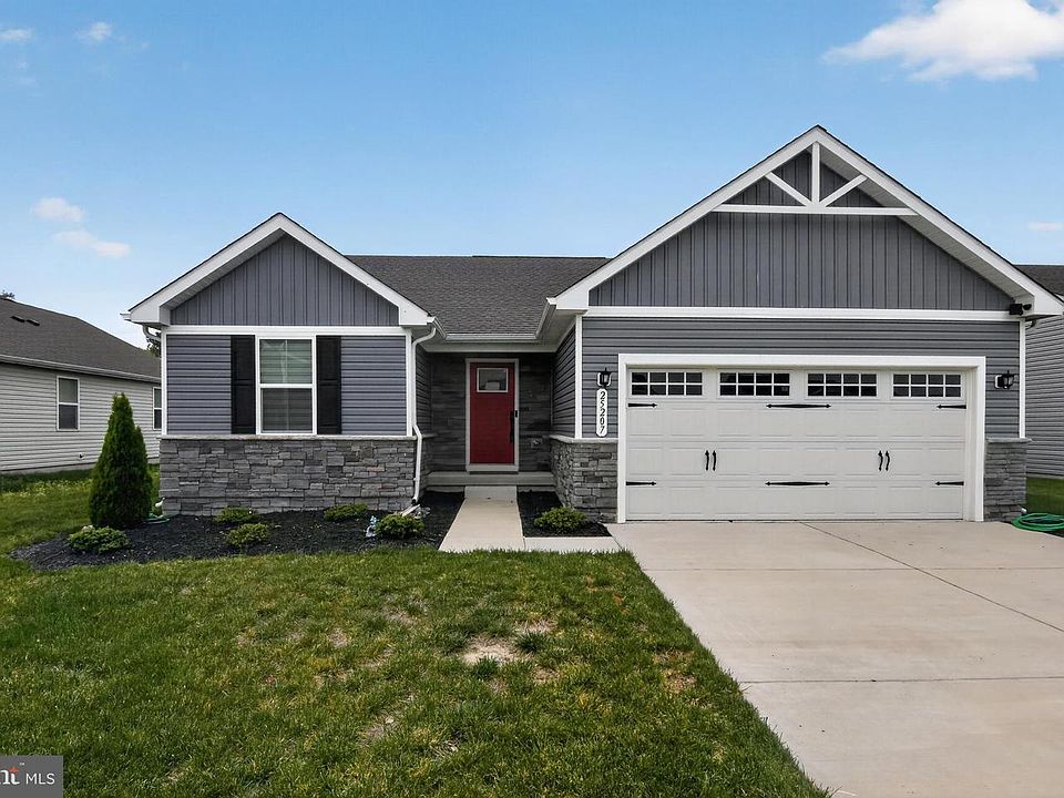 1st image of 25207 Sweetgum Way