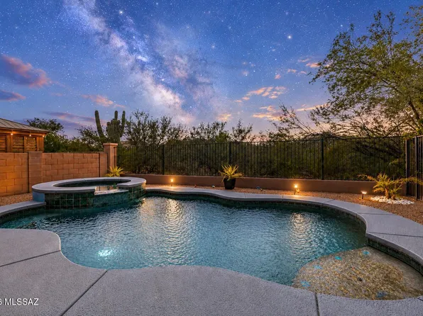 856 W Vuelta Granadina, Sahuarita, AZ 85629