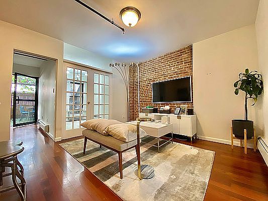 1st image of 71 W 71st St APT F