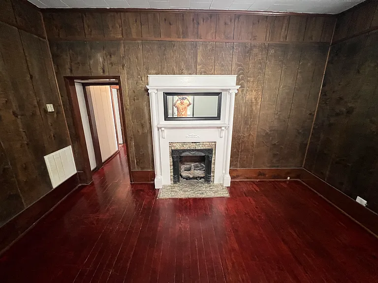 721 N Maple St #B — Photo 2