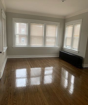 4th image of 5-5 Ruth St #2W