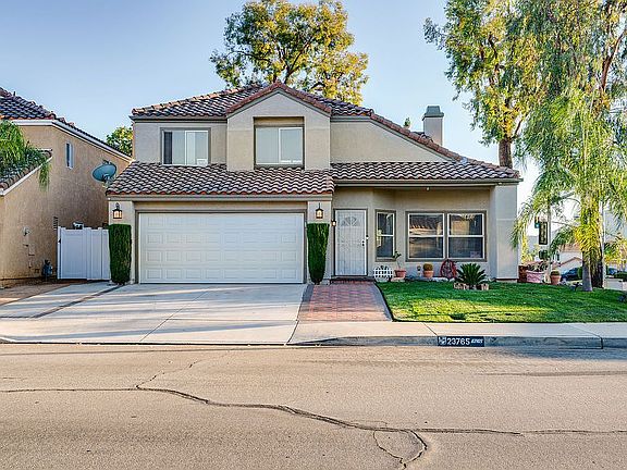 3rd image of 23765 Bouquet Canyon Pl