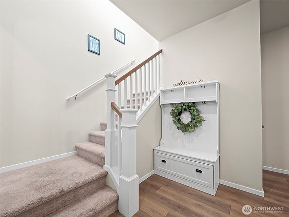 4th image of 1610 NE Calavista Street