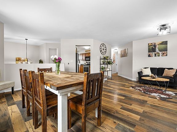 5th image of 5875 Sleepy Hollow Rd