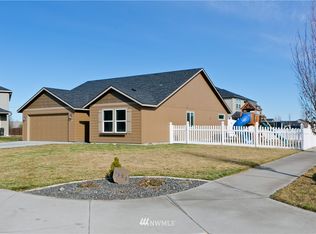 1328 E Deborah St, Moses Lake, WA 98837