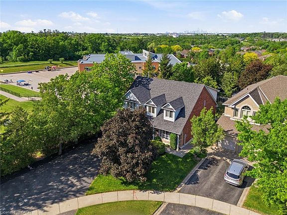 2nd image of 2205 Shaftesbury Ct