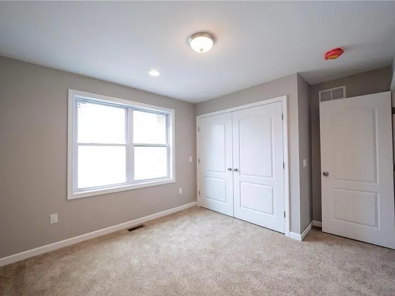 14 Cleveland Ave — Photo 13