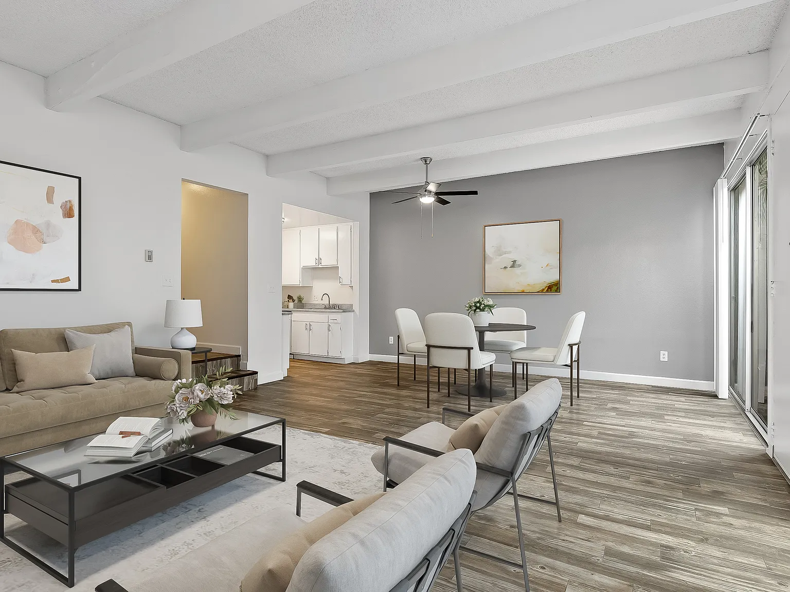 Woodland Hills Apartments — Photo 3
