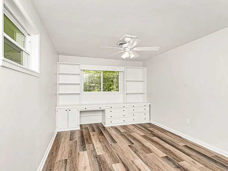 8245 Rainbow Dr — Photo 7
