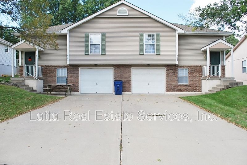 1st image of 415 SW Joy Ct
