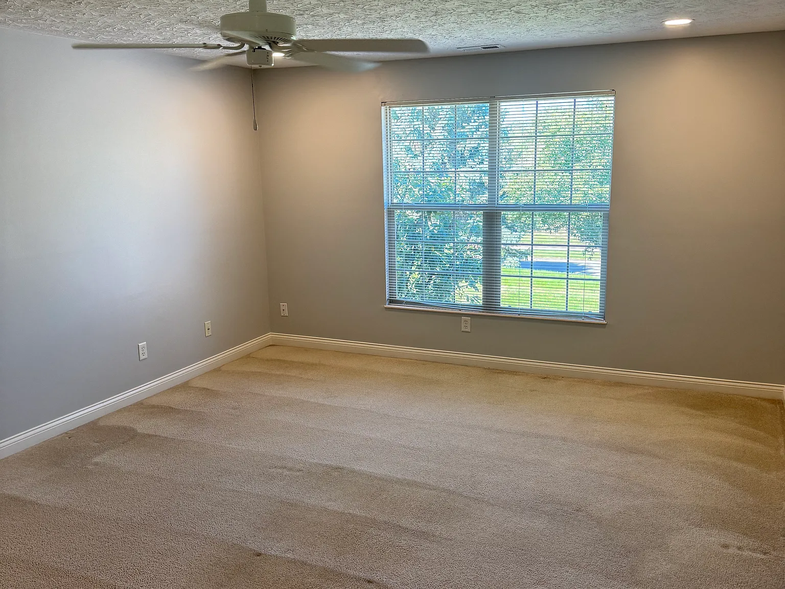 2 bed, 1450 sqft, $2,000 — Photo 3