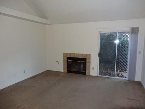 3rd image of 7020 N Thorne Ave #103