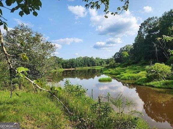3rd image of 120 Bridgemill Dr
